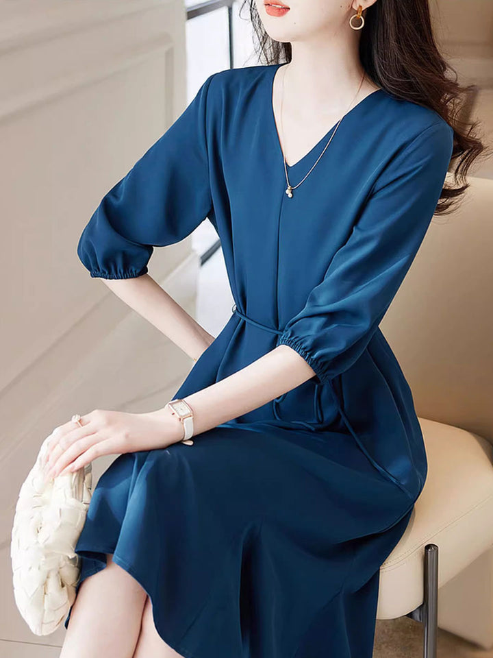 Emma Elegant V-Neck Solid Color Dress