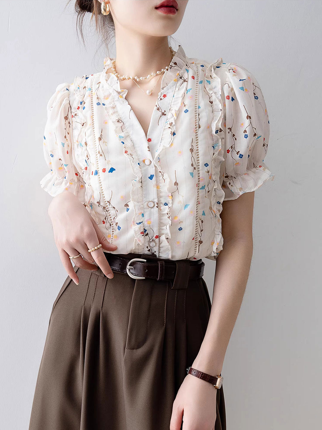 Hannah Cute V-Neck Printed Chiffon Top