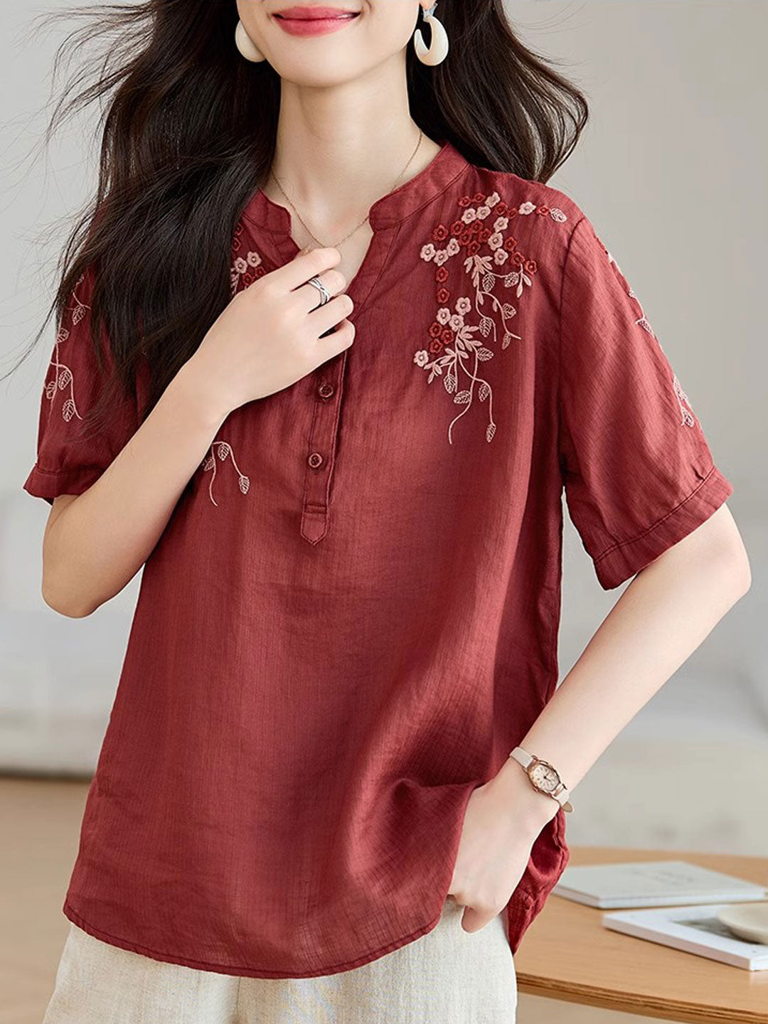 Sarah Classic V-Neck Embroidered Printed Top