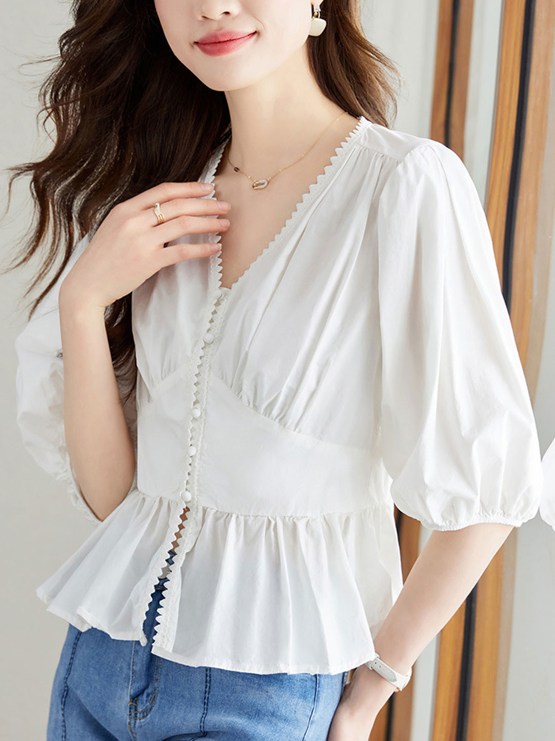 Anna Loose V-Neck Lantern Sleeve Top