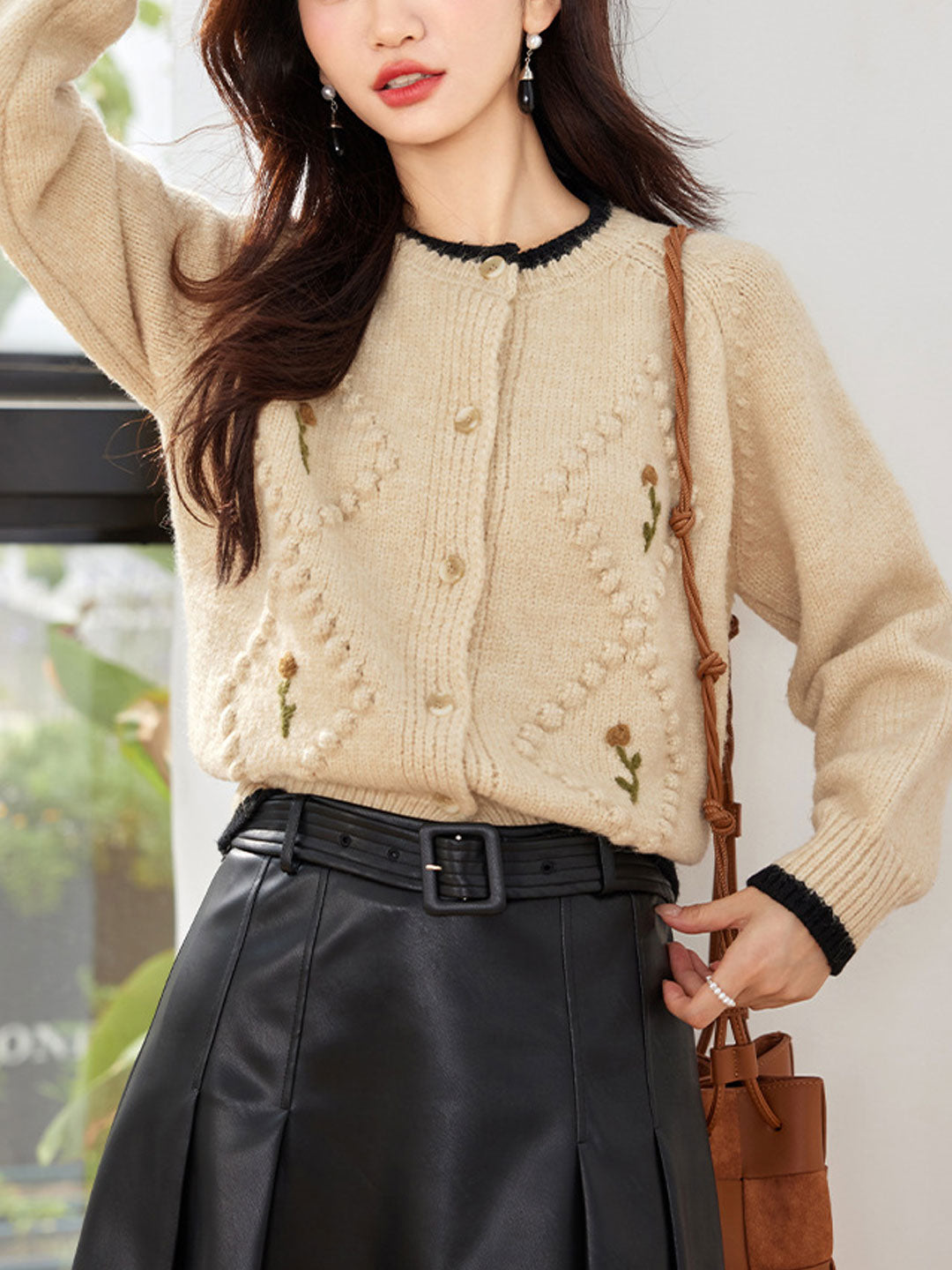 Sophie Loose Crew Neck Embroidered Flower Knitted Cardigan