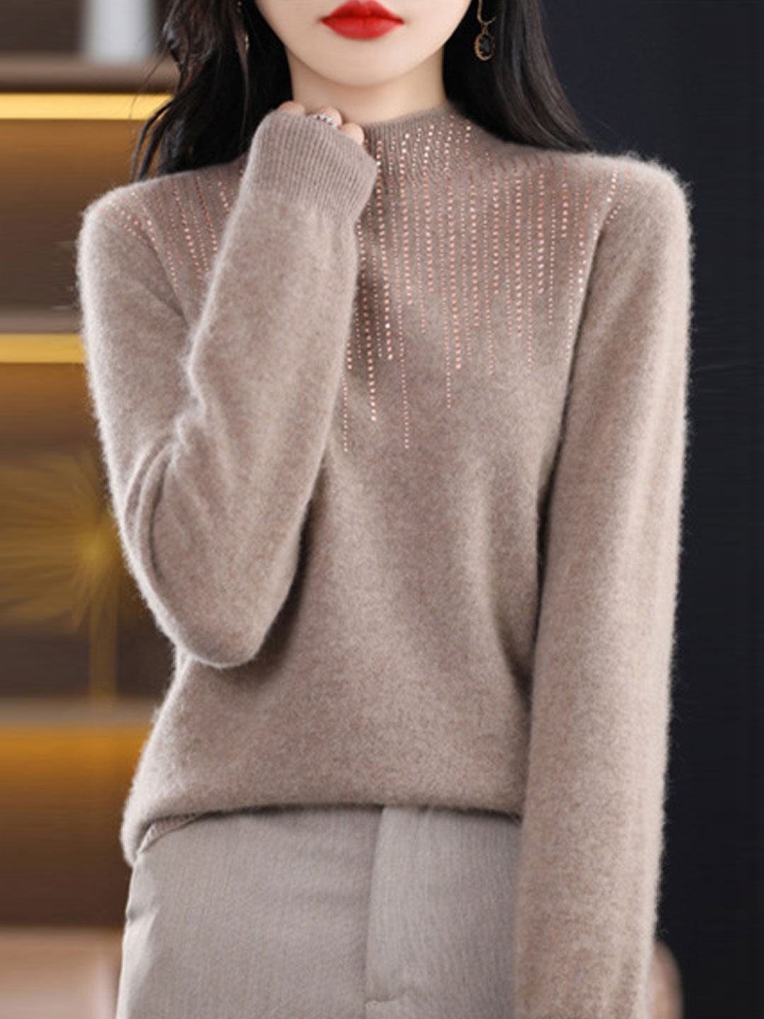 Mia Clssic Crew Neck Diamond Knitted Sweater