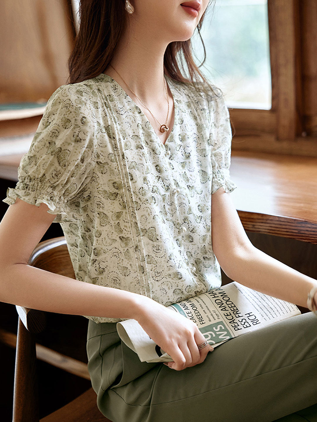 Kayla Classic Floral Printed Chiffon Blouse