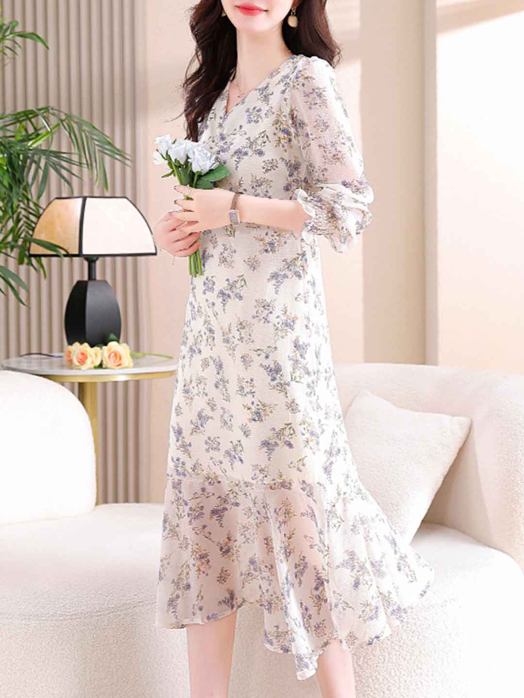 Sarah Elegant V-Neck Floral Chiffon Dress