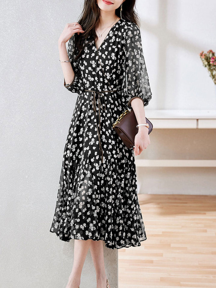 Molly Retro Floral Wrap Waisted Dress-Black