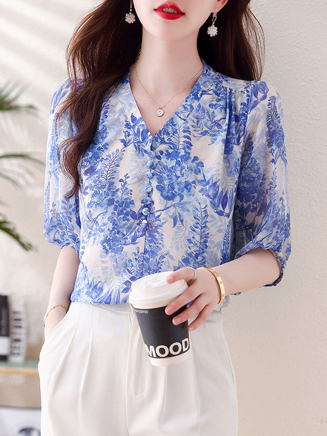 Elizabeth Classic V-Neck Puff Sleeve Patchwork Floral Top