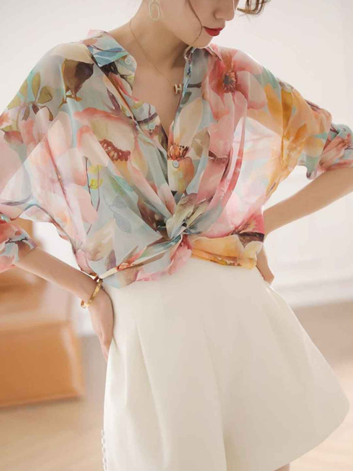 Gabriella Loose V-Neck Printed Shirt