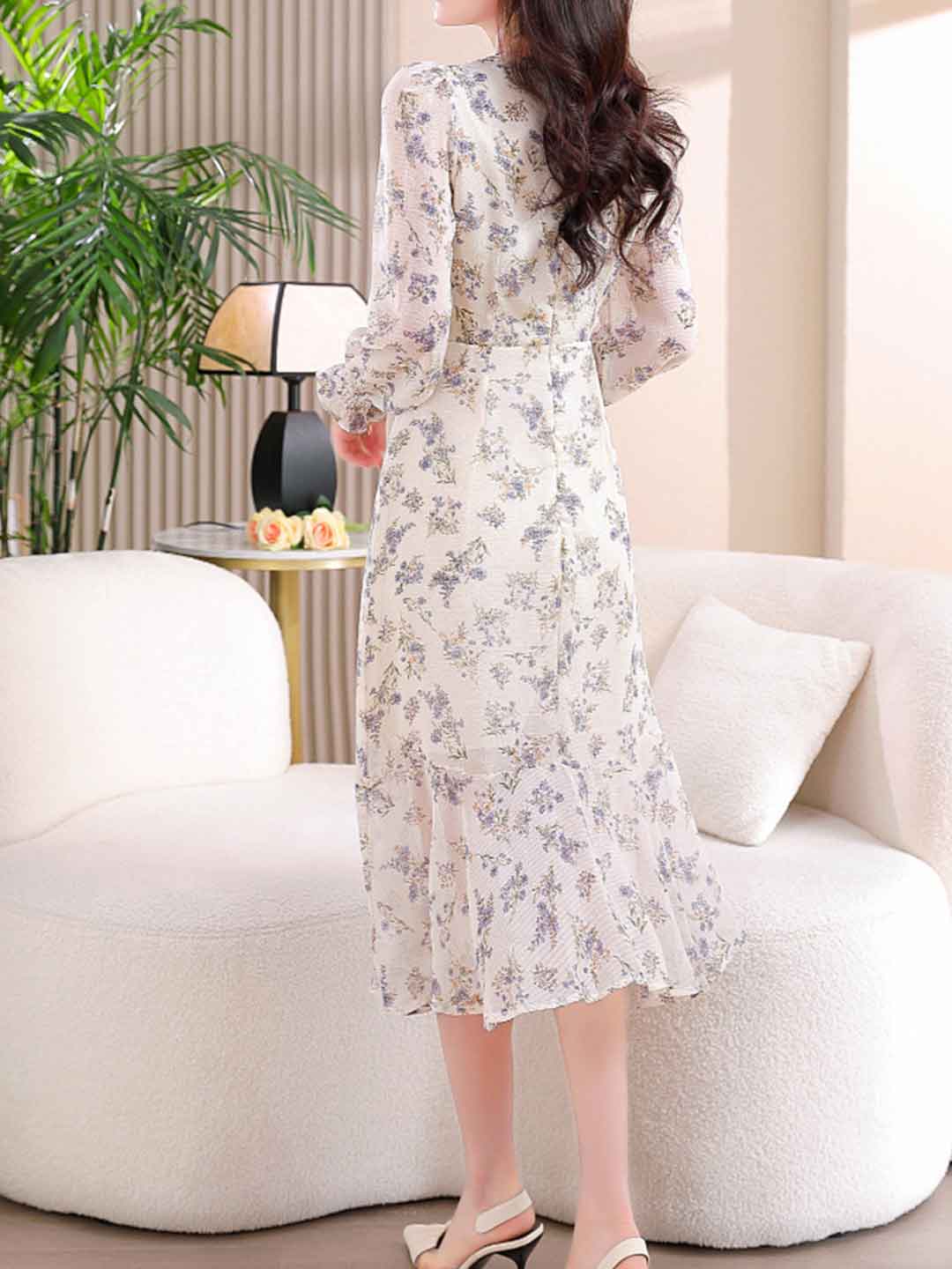 Sarah Elegant V-Neck Floral Chiffon Dress