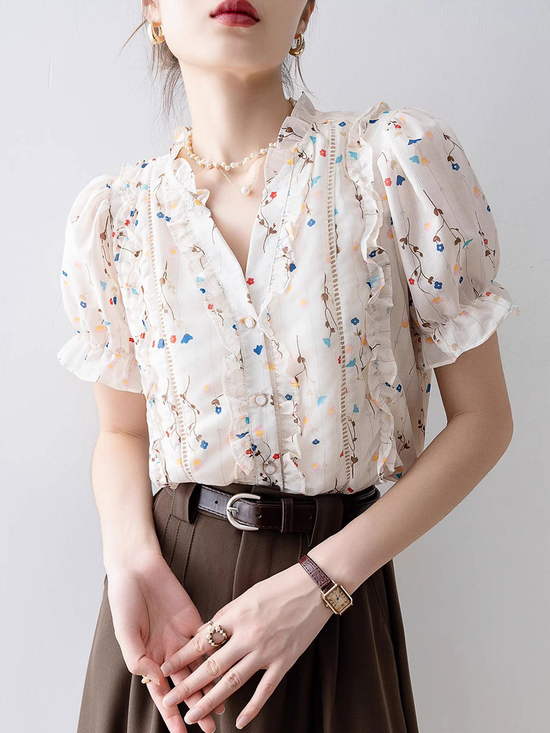 Hannah Cute V-Neck Printed Chiffon Top