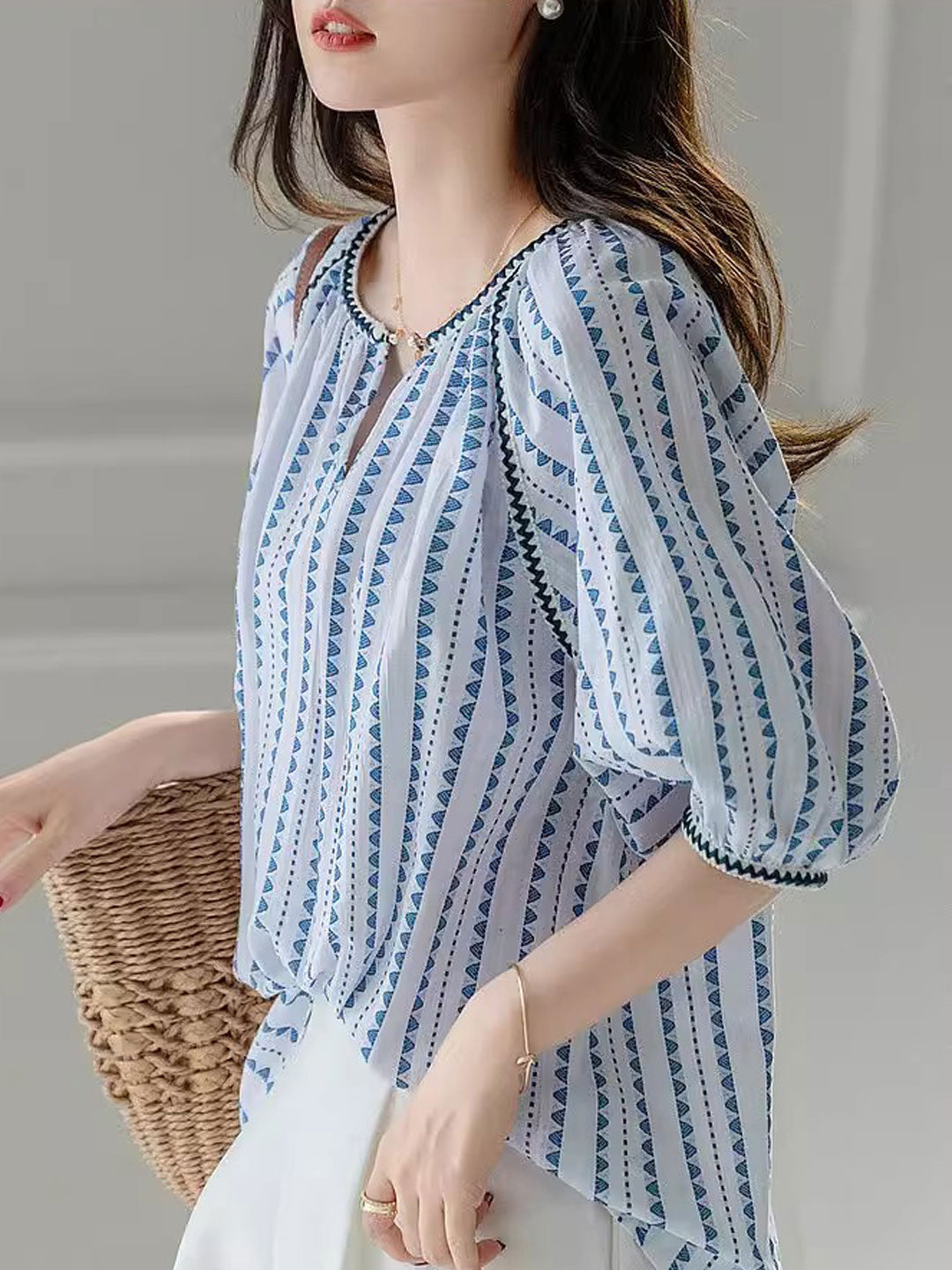 Sarah Loose Puff Sleeve Printed Top