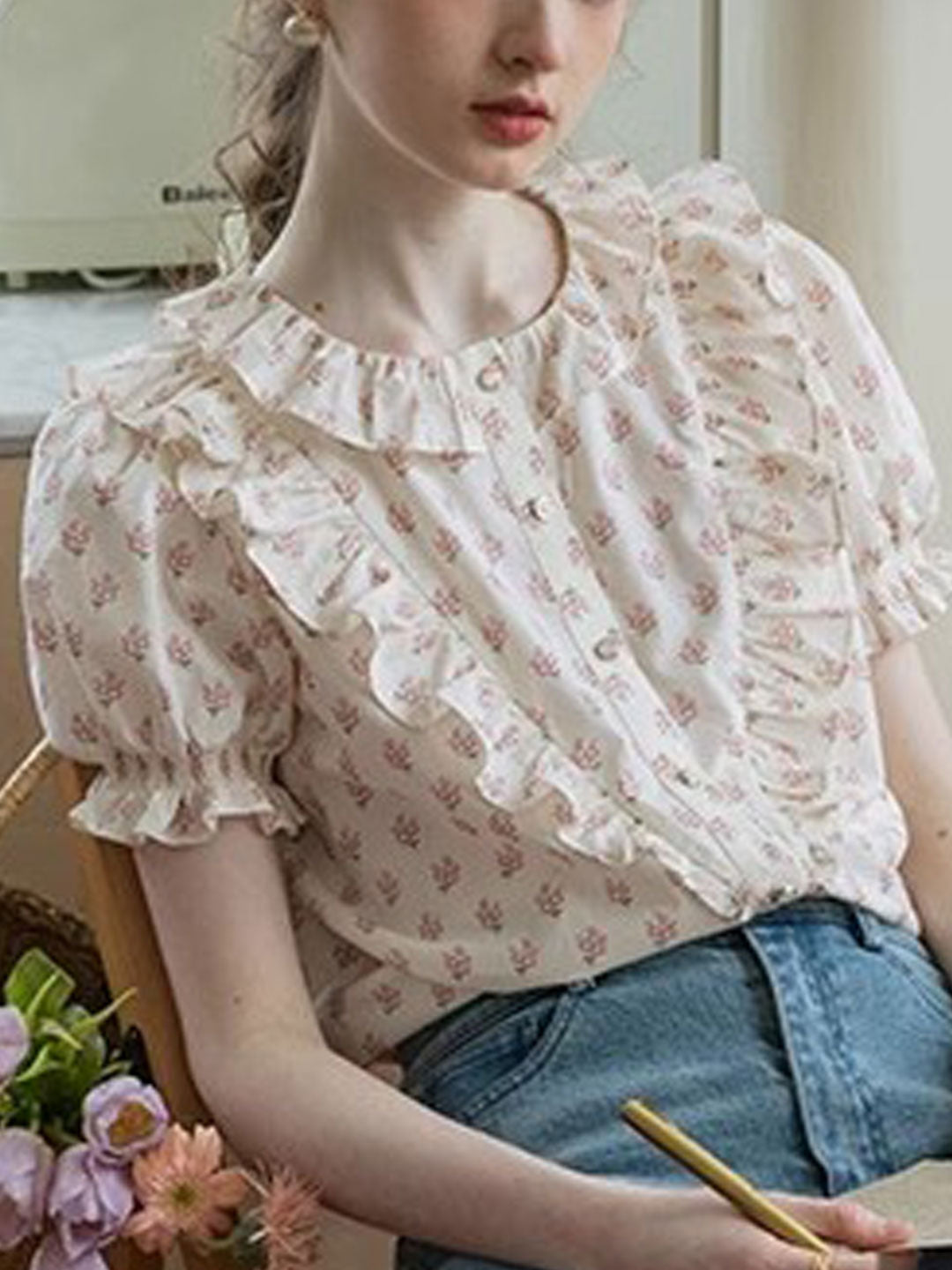 Sarah Retro Crew Neck Auricular Floral Top