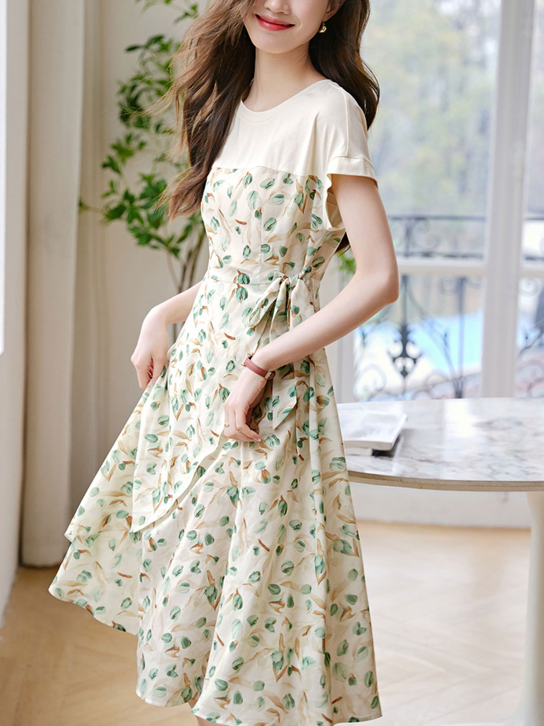 Kayla Elegant Crew Neck Floral Printed Dress