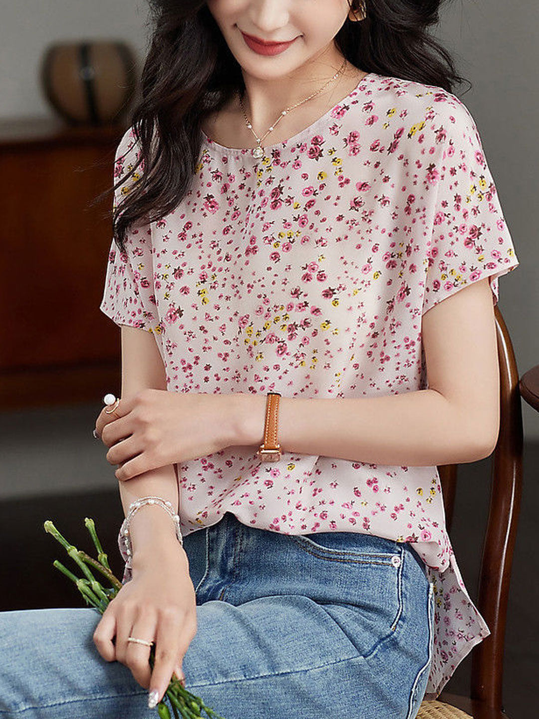 Olivia Loose Crew Neck Printed Chiffon Top