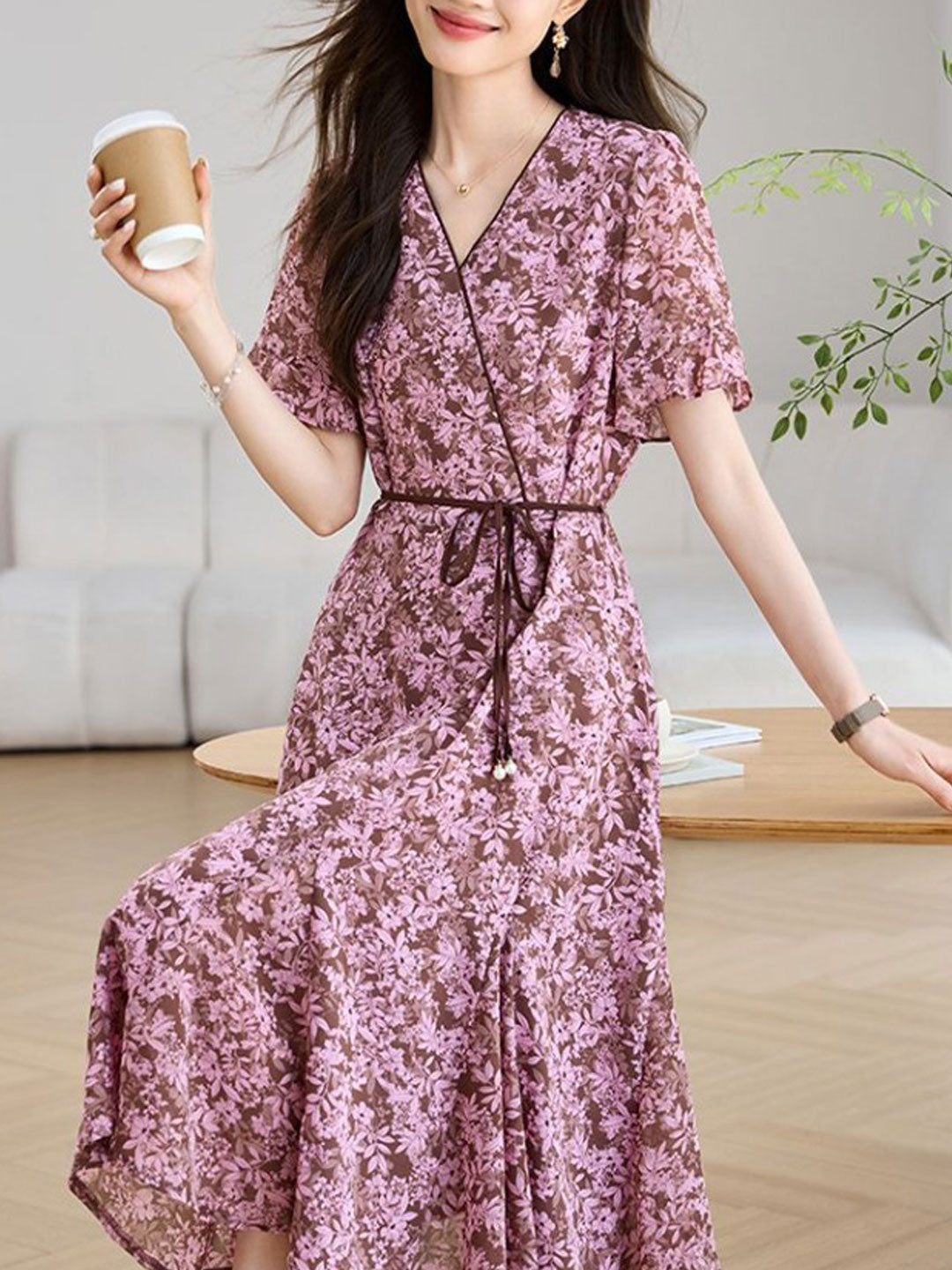 Natalie Classic V-Neck Floral Printed Chiffon Dress