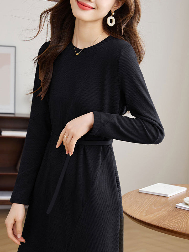 Zoe Classic Crew Neck Solid Color Dress