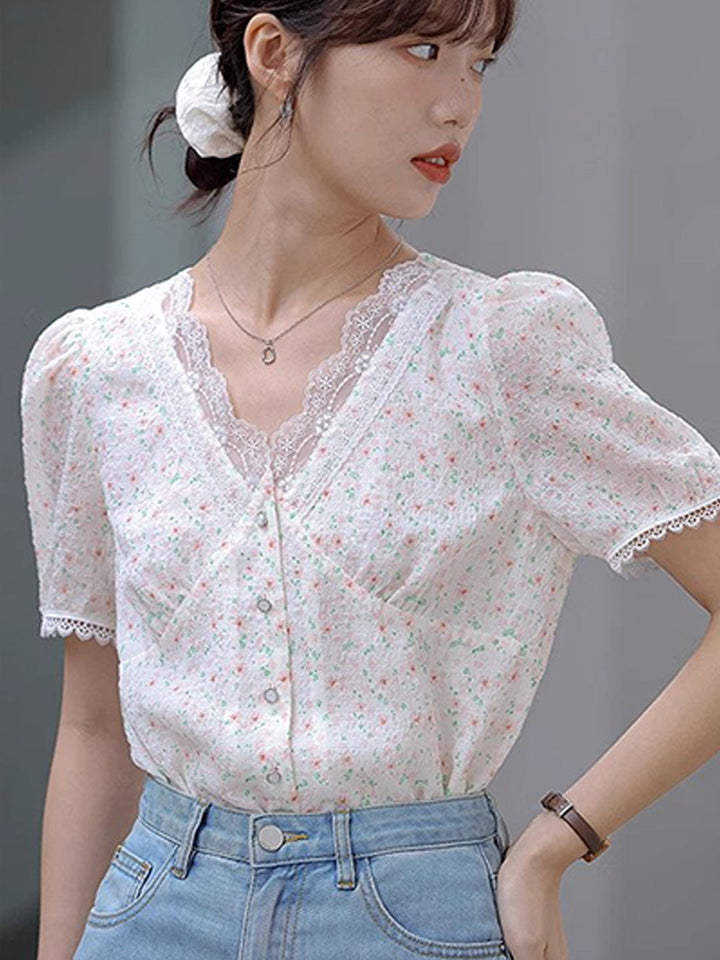 Madison Retro V-Neck Lace Floral Blouse