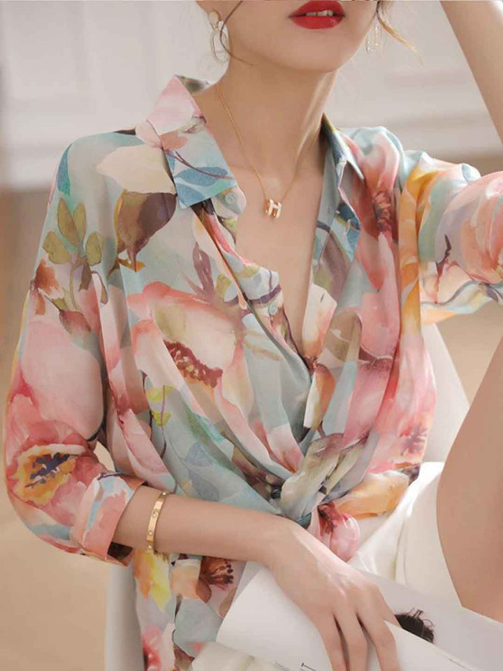 Gabriella Loose V-Neck Printed Shirt