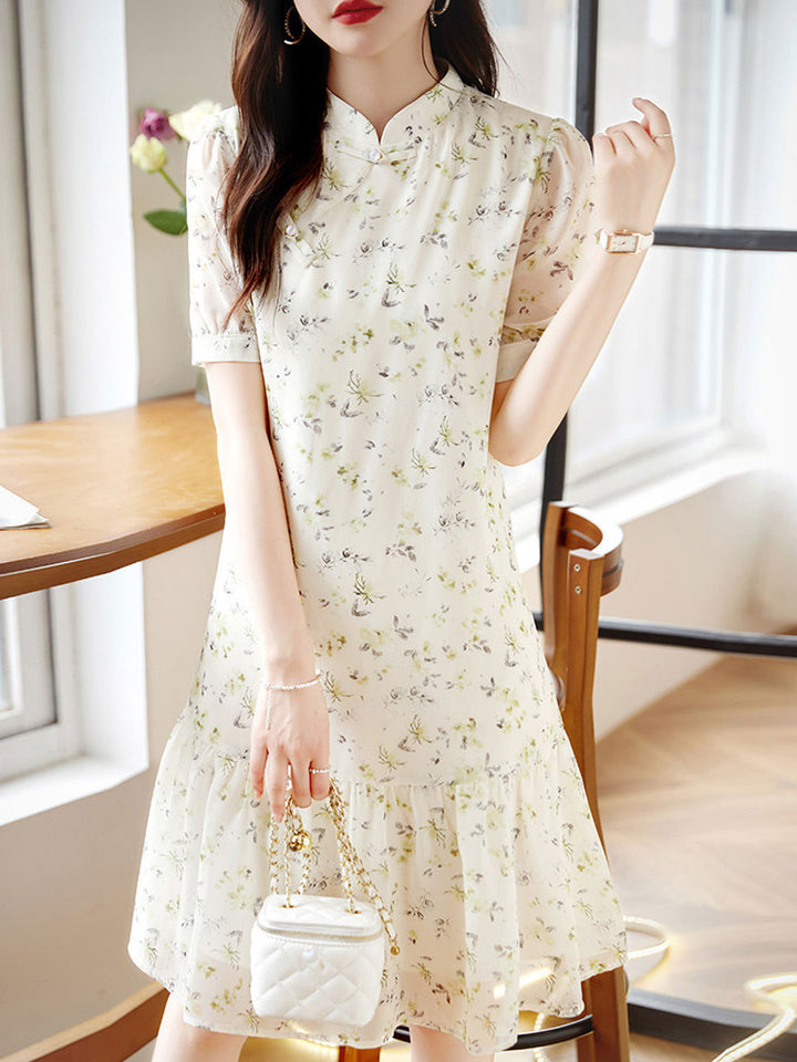 Ava Retro Crew Neck Ruffle Floral Dress