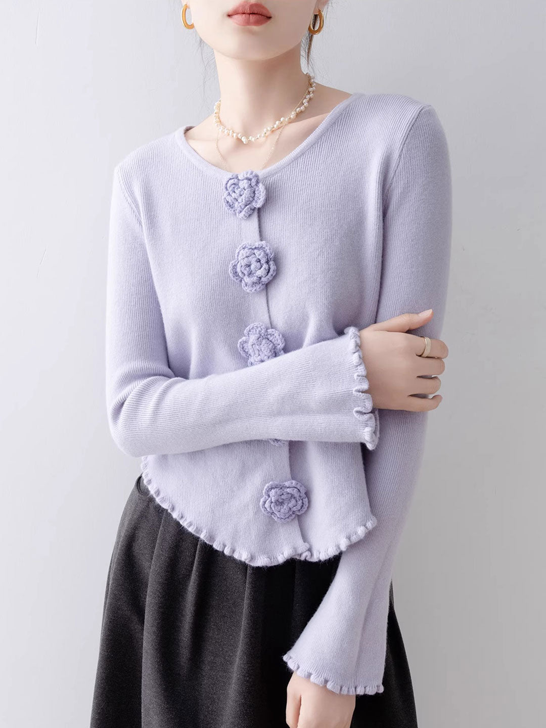 Molly Slim  Crew Neck Flare Sleeve Ruffled Floral Top