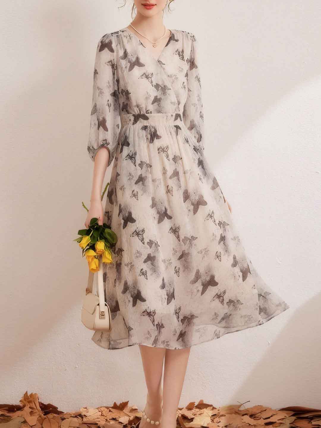 Katherine Loose V-Neck Printed Dress