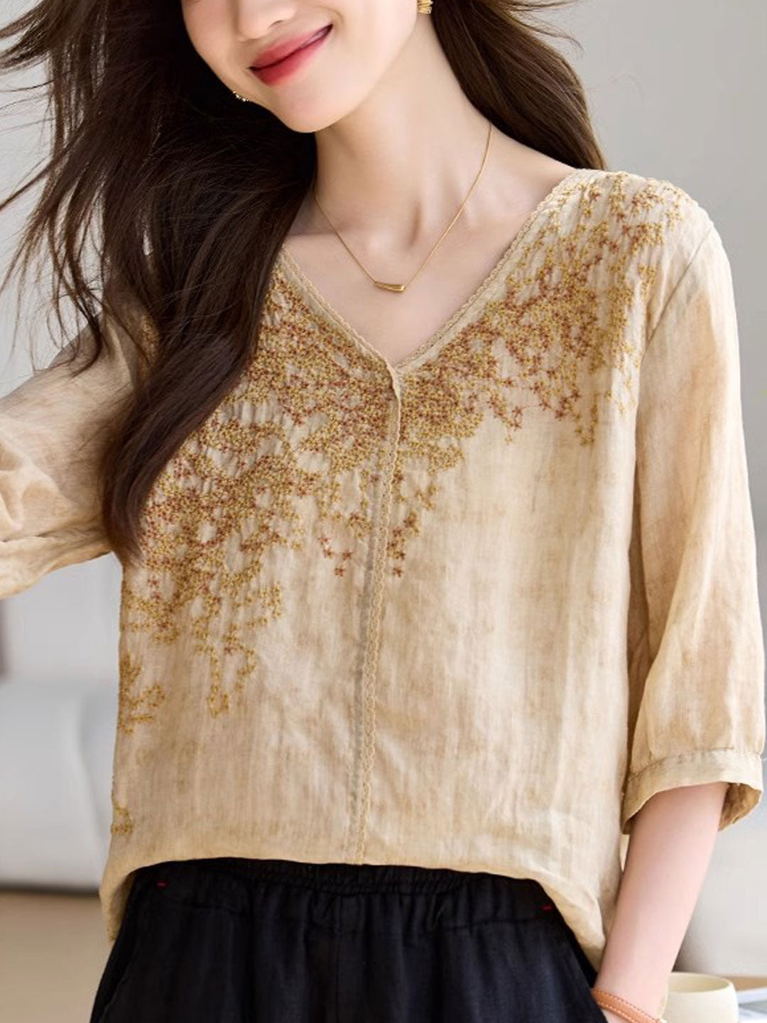 Arianna Vintage V-Neck Embroidered Top