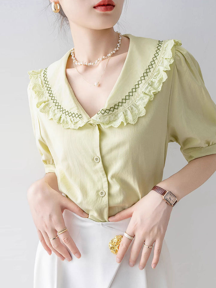 Katelyn Vintage Doll Collar Embroidered Lace Top