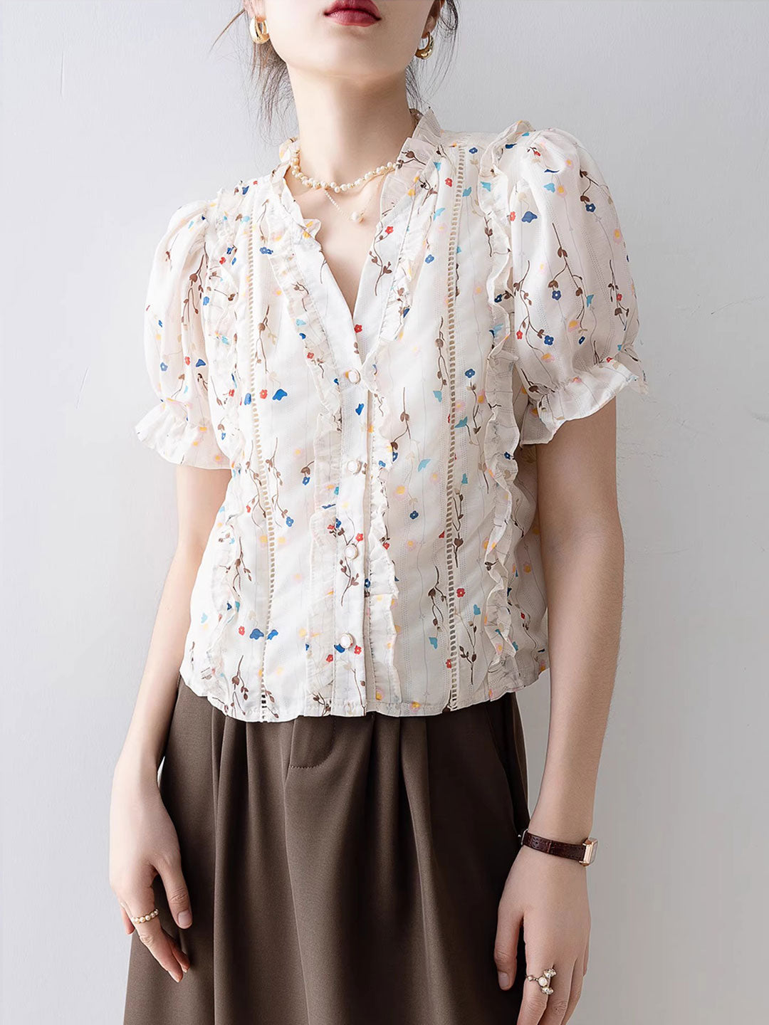 Hannah Cute V-Neck Printed Chiffon Top