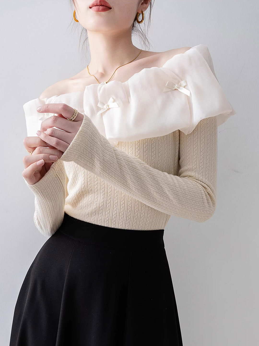 Sophie Slim Off-shoulder Lace Knitted Top