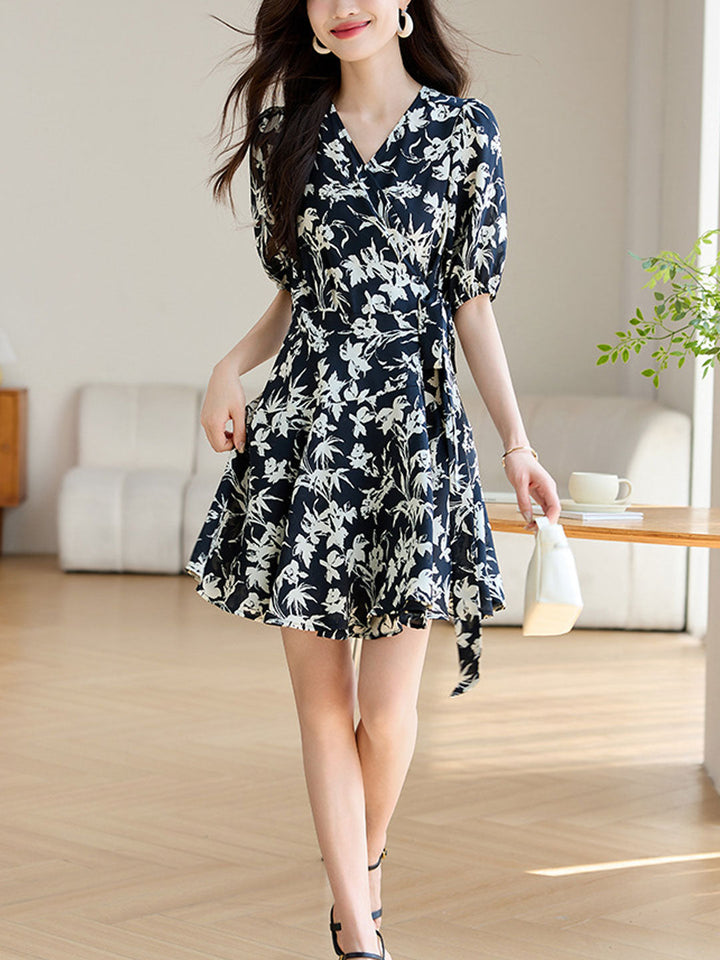 Chloe V-Neck Lantern Sleeve Floral Printed Dress