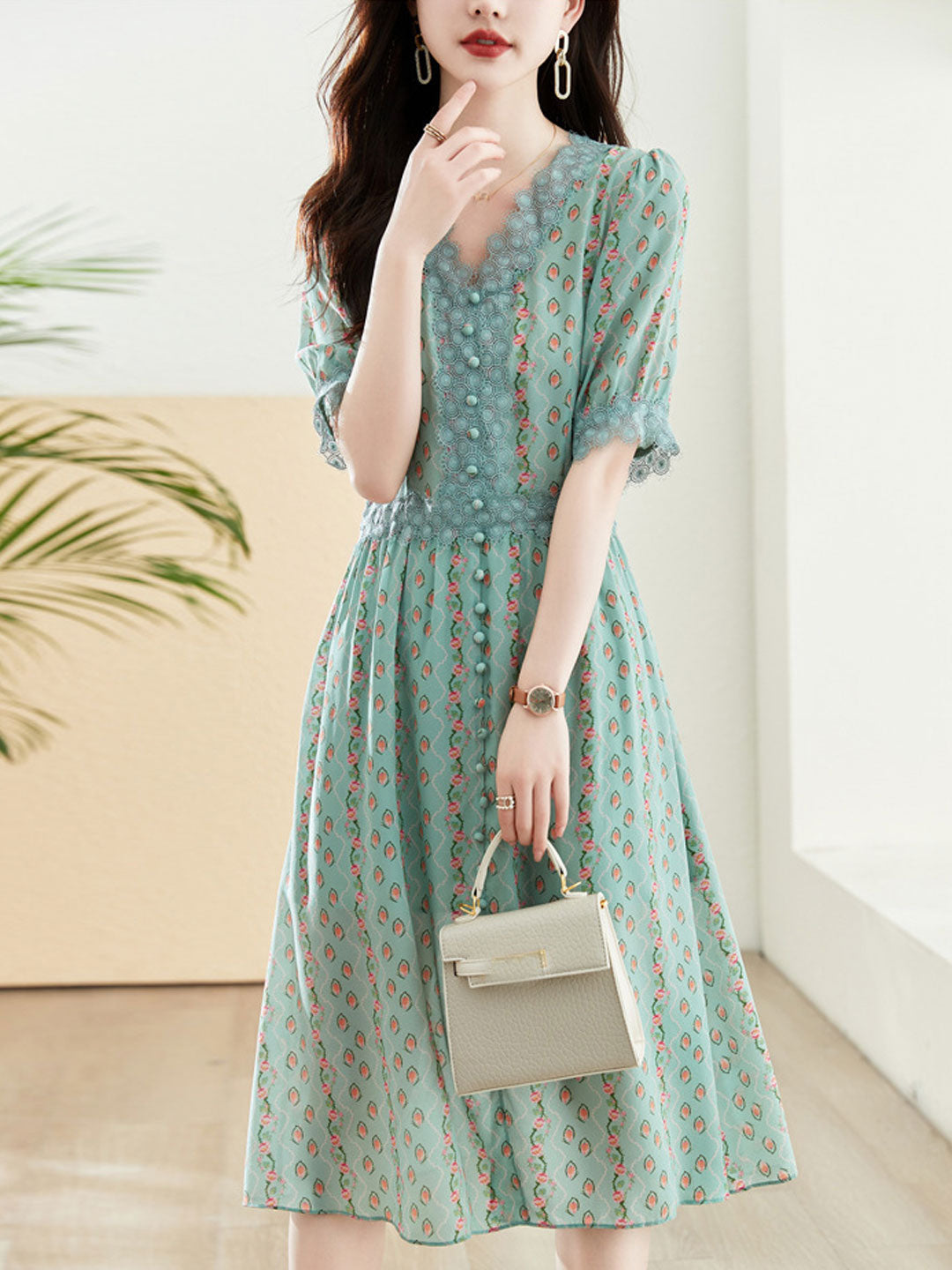 Alyssa Elegant V-neck Lace Printed Floral Dress