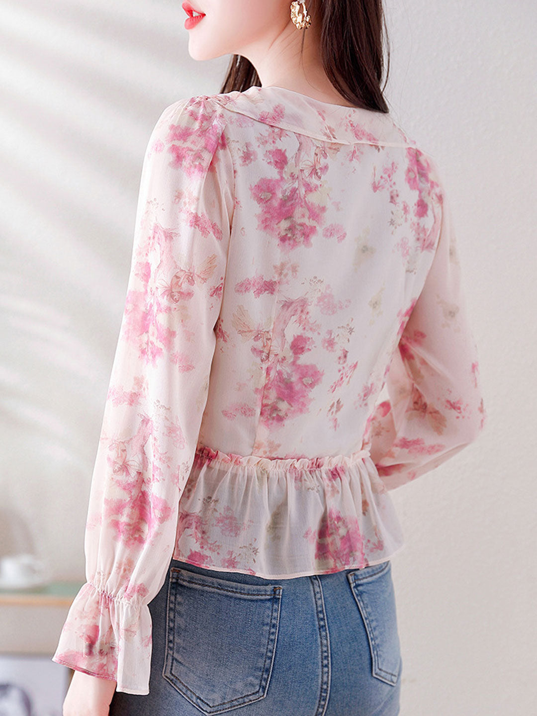 Madeline Casual V-Neck Auricular Floral Top