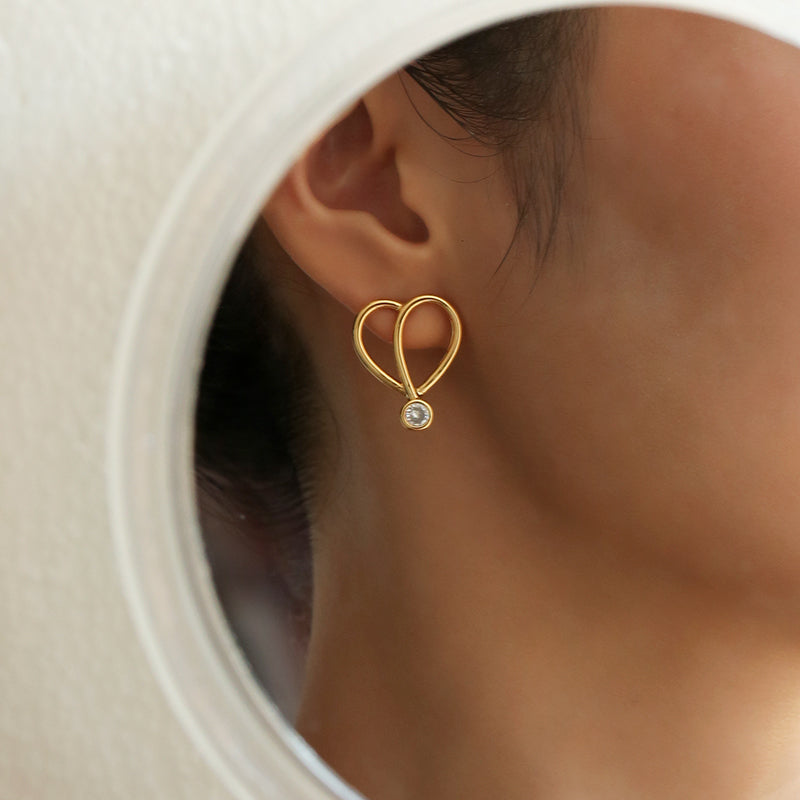 Hollow-out Hearted Zircon Earrings