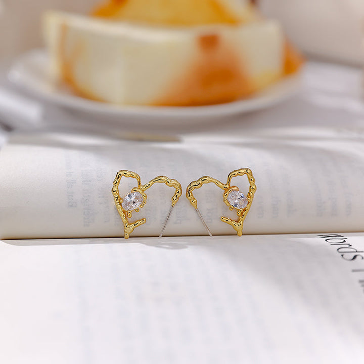 Zircon Inlaid Heart Shaped Line Earrings