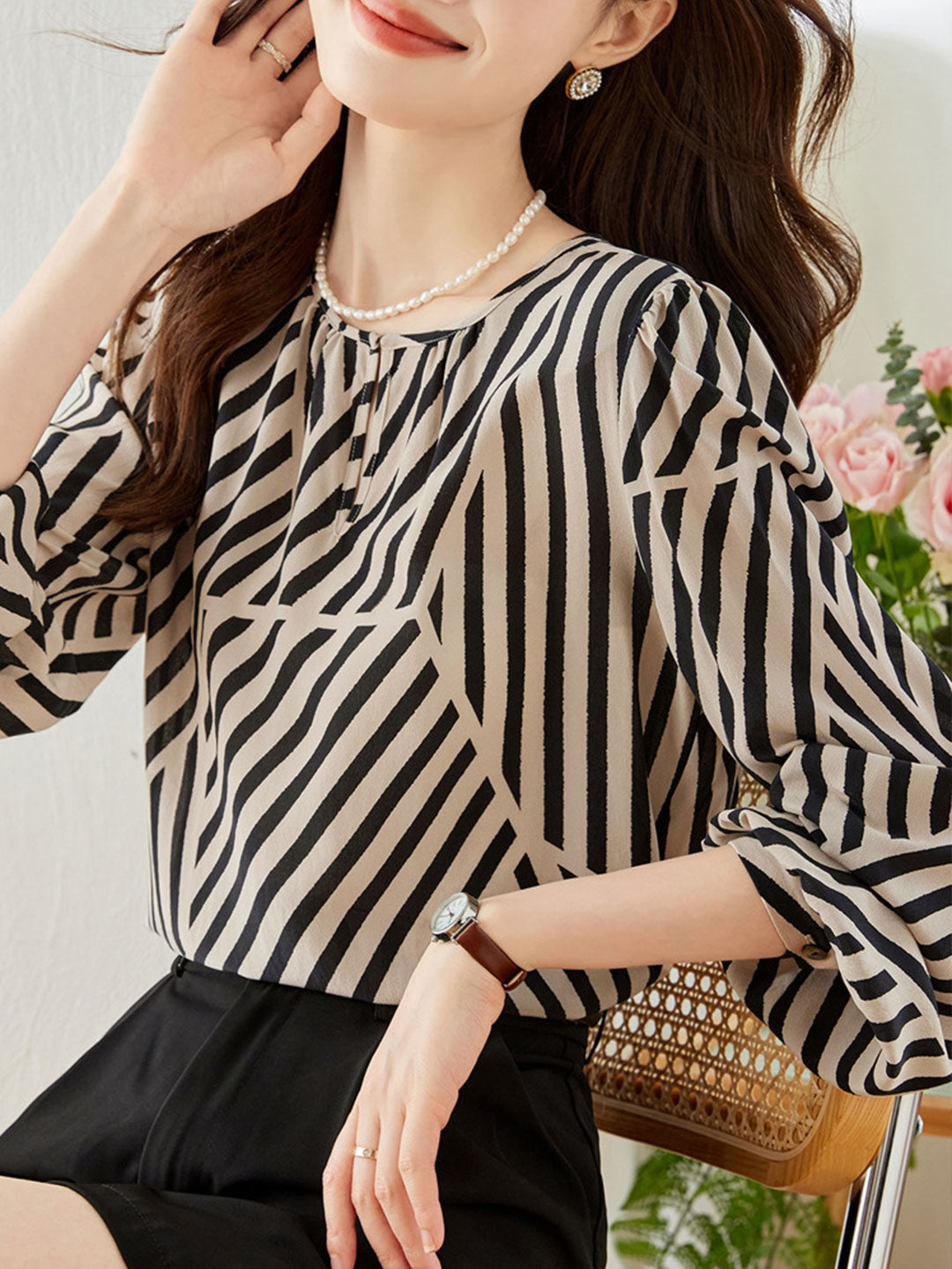 Zoe Classic Crew Neck Printed Striped Shirt