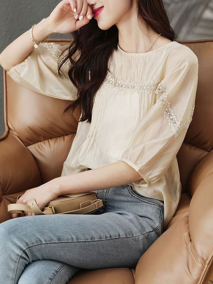 Audrey Loose Puff Sleeve Lace Hollowed Blouse