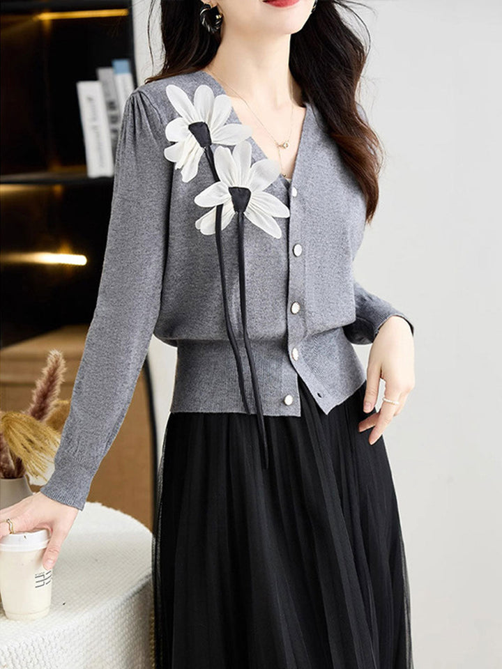 Elizabeth Classic Three-Dimensional Flower Knitted Cardigan