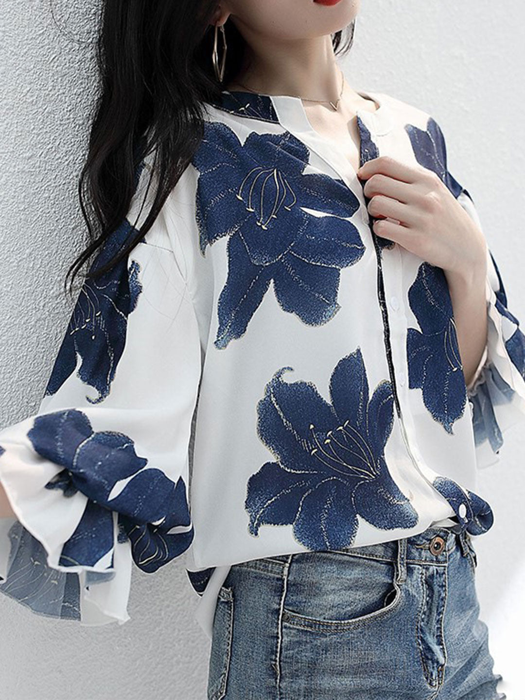 Kaitlyn Vacation V-Neck Chiffon Blouse