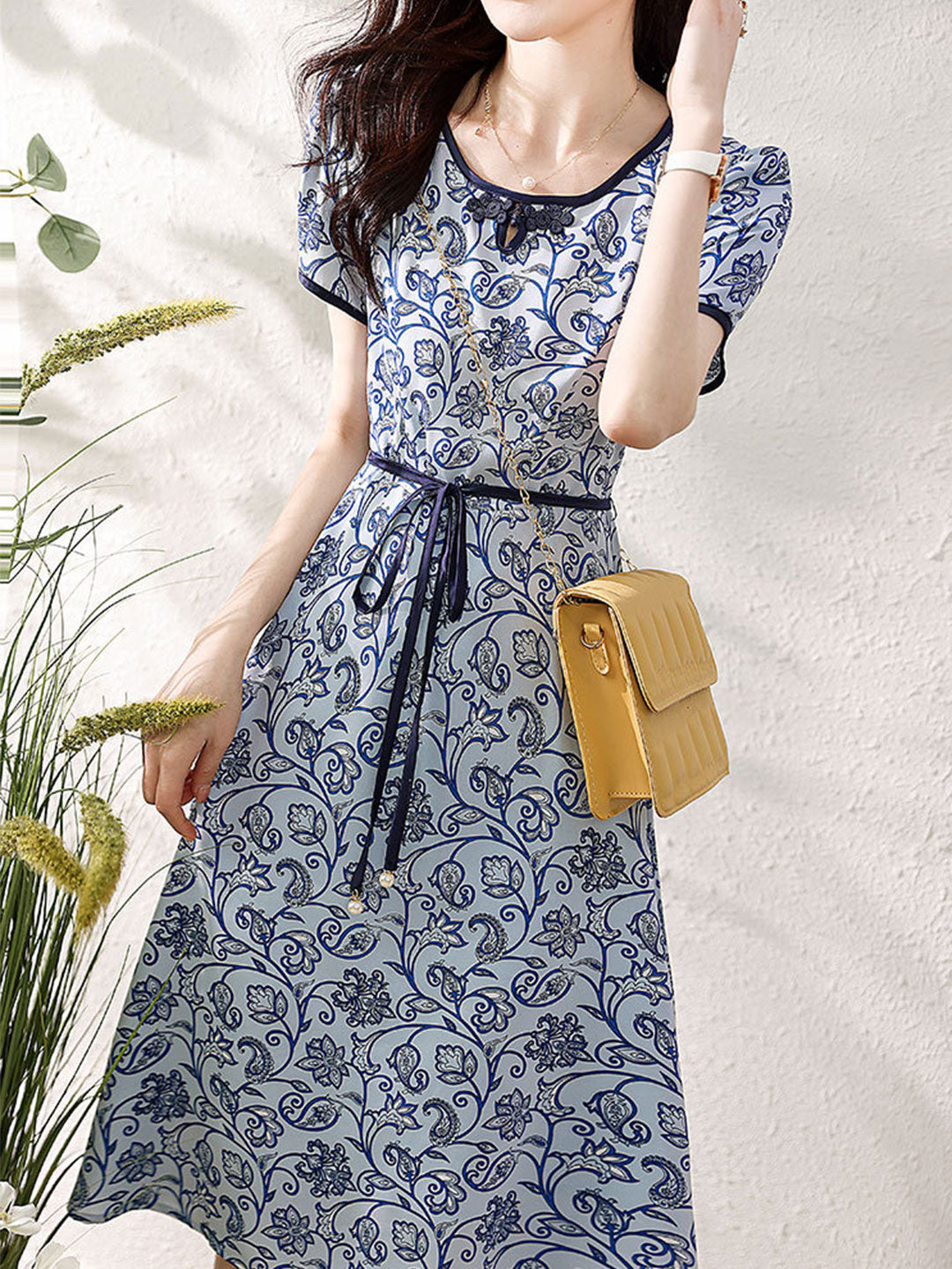 Maria Retro Printed Slim Tie Dress