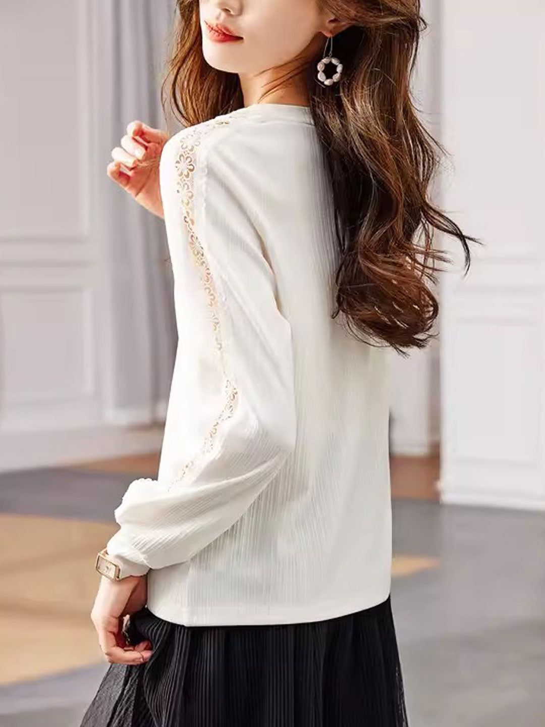 Camila Classic Crew Neck Solid Color Top