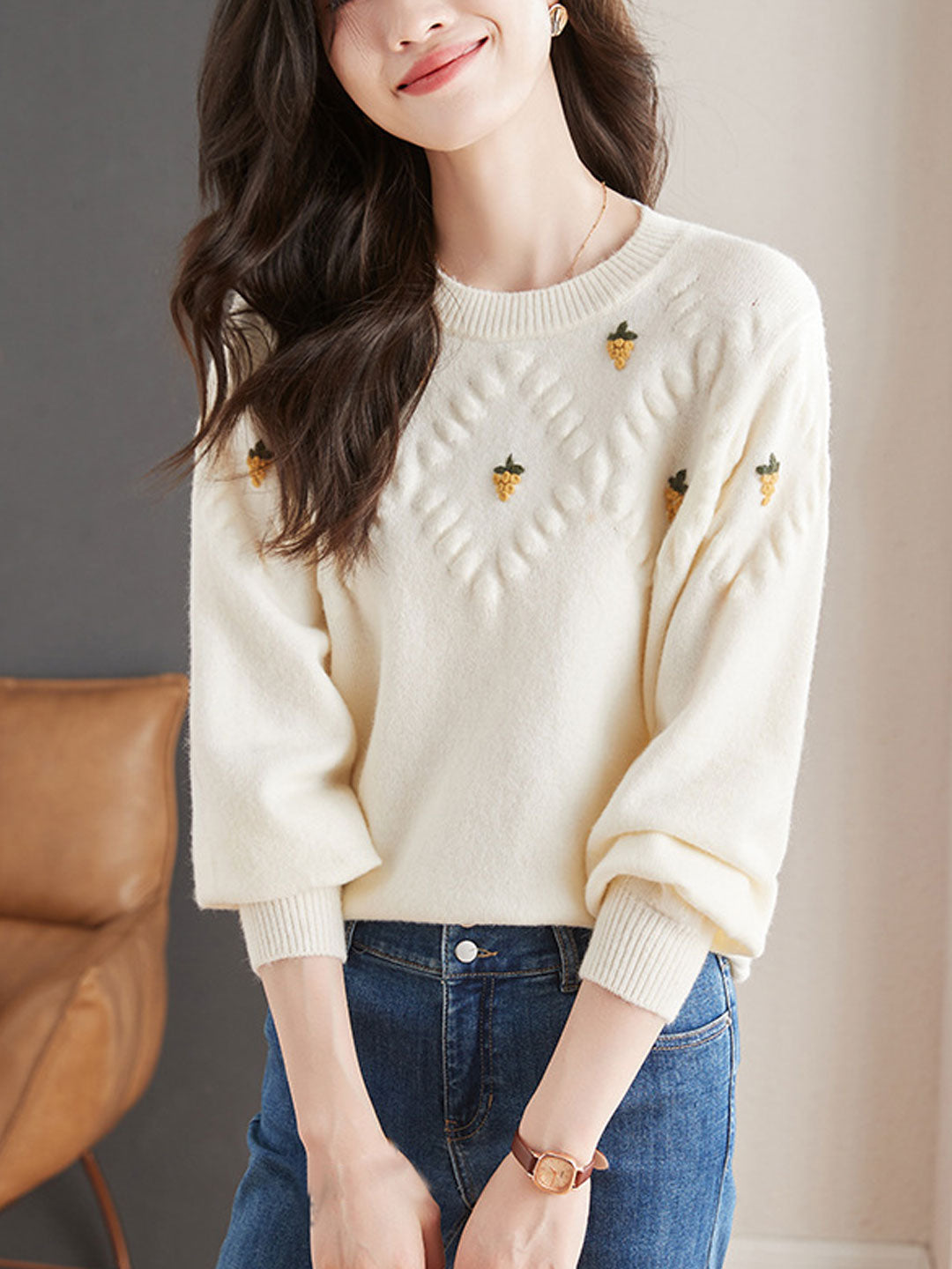 Sophia Classic Crew Neck Embroidered Knitted Sweater