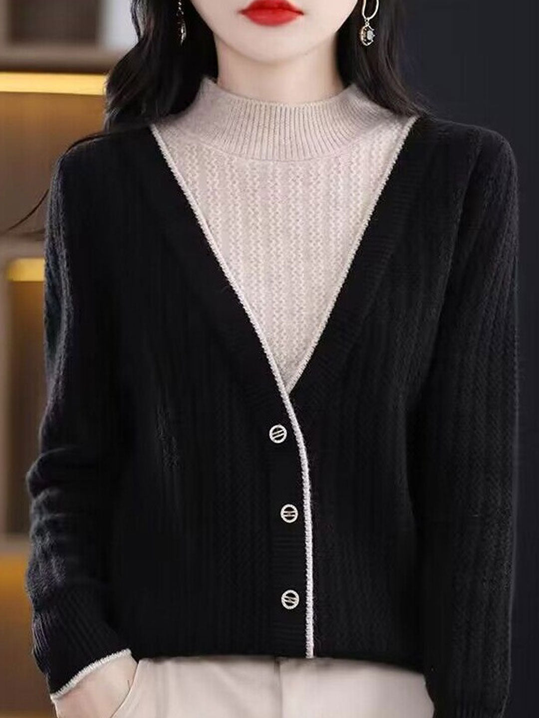 Madison Classic Contrast Turtleneck Knitted Sweater