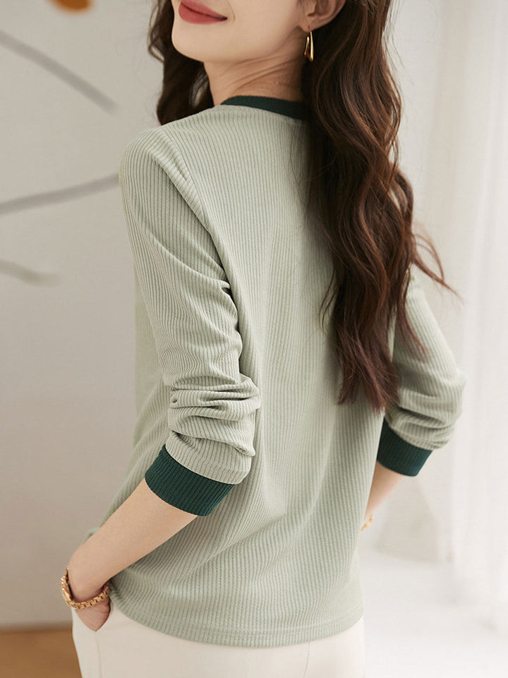 Sarah Classic V-Neck Color Matched Knitted Top