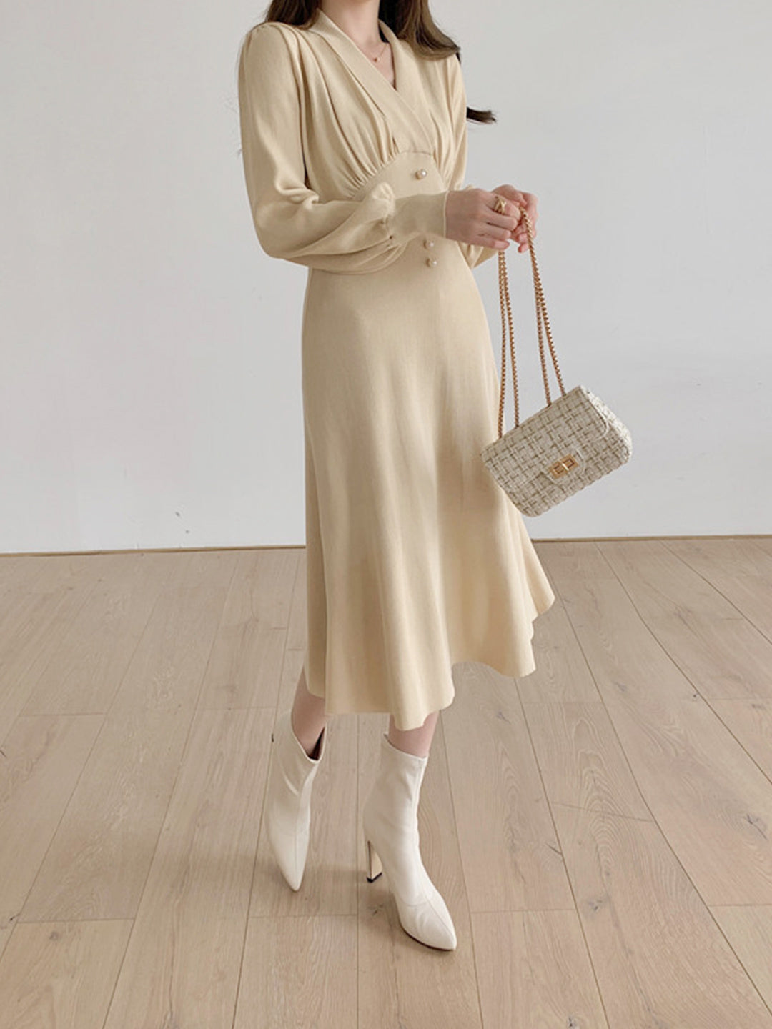 Raya Vintage Style V-Neck Knitted Dress