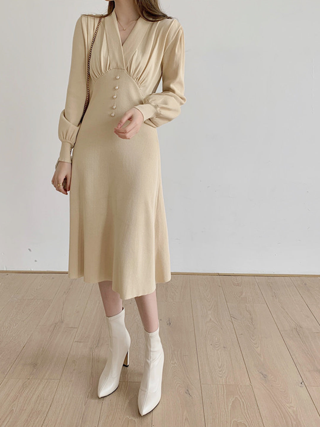 Raya Vintage Style V-Neck Knitted Dress