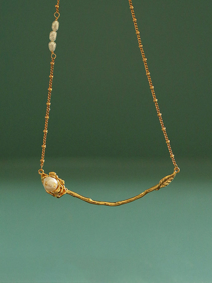 Elegant Pearl Gold Foil Rose Necklace