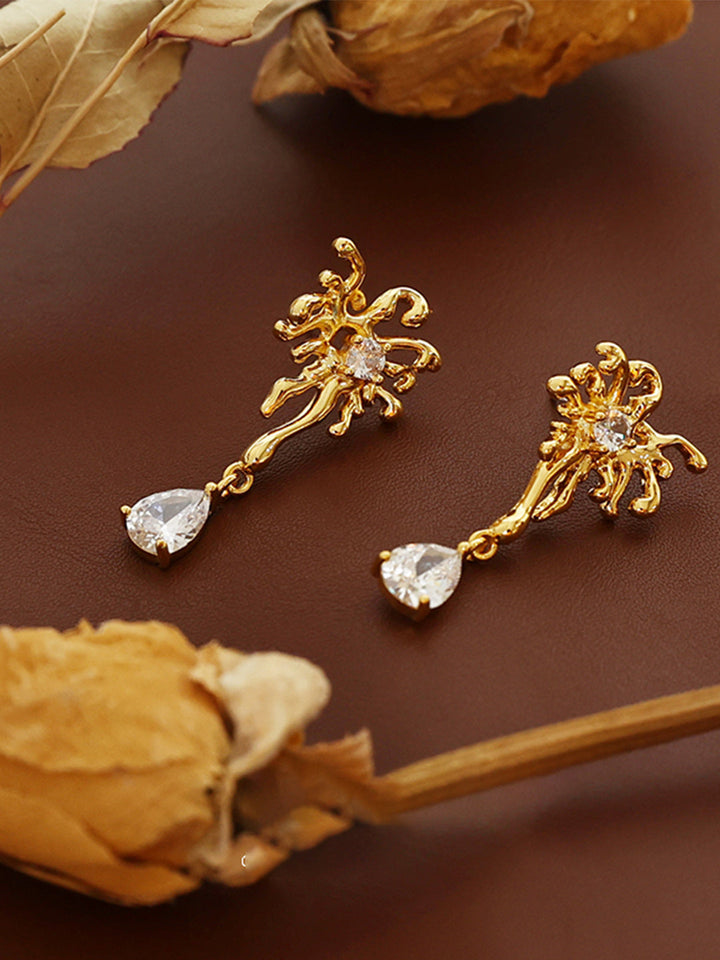 Luxurious Zircon Inlaid Irregular Shape Earring